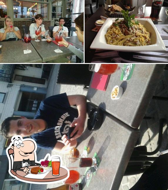Parmi les diverses choses de la table à manger et la seo_images_cat_89, une personne peut trouver sur Bellagio