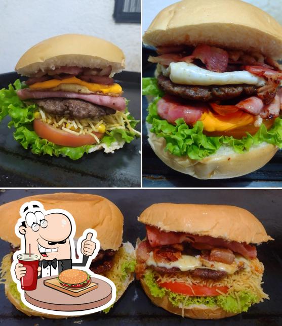 Tómate una hamburguesa en Gran burguer lanches