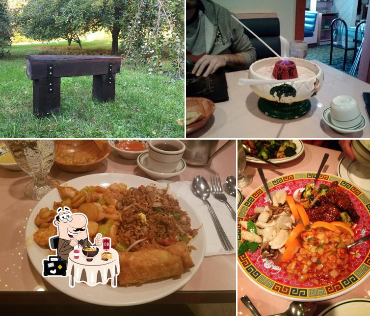 Mira las imágenes que muestran comida y interior en Panda Garden