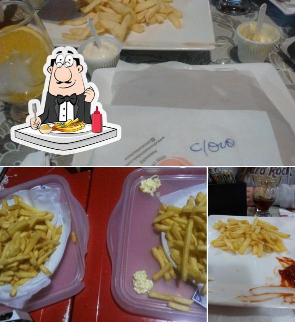 Peça batatas fritas no Circulu's Lanches