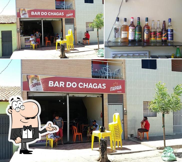 O Bar do Chagas se destaca pelo interior e cerveja