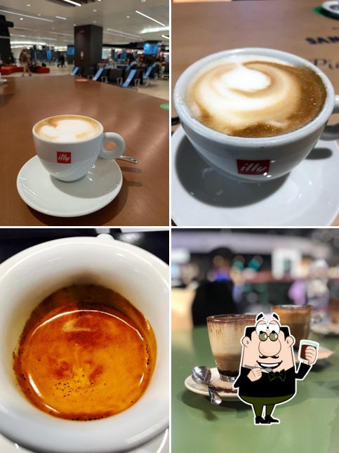 Goditi qualcosa da bere a Illy Caffè