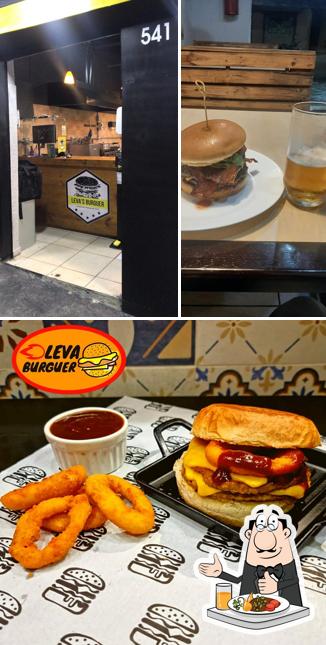 Comida em Leva's Burguer