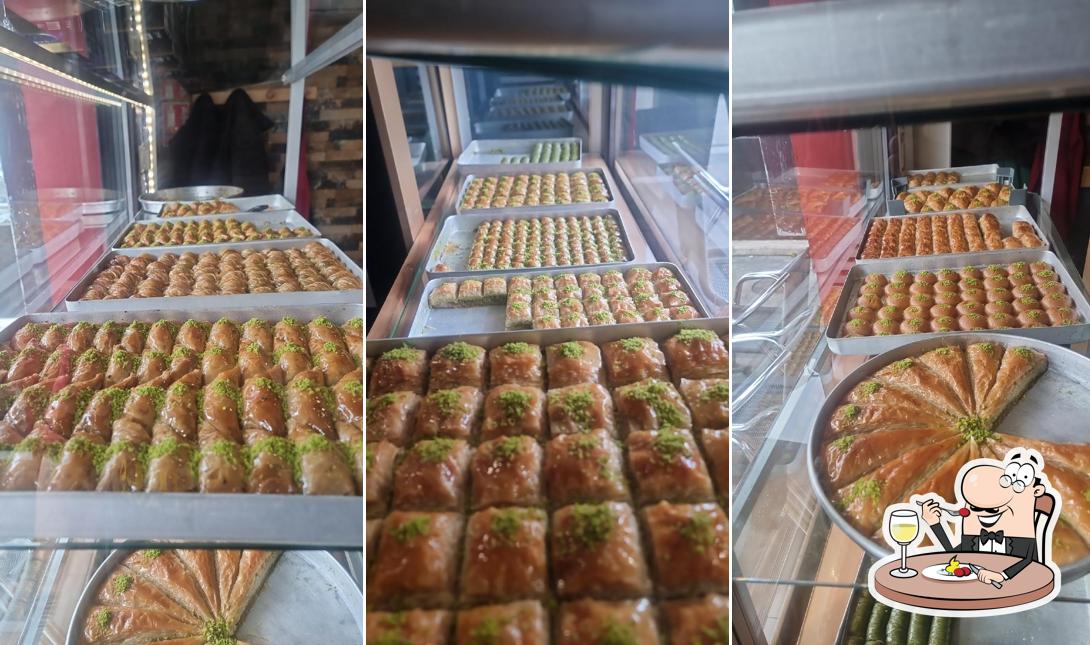 Nourriture à UNURLU BAKLAVA