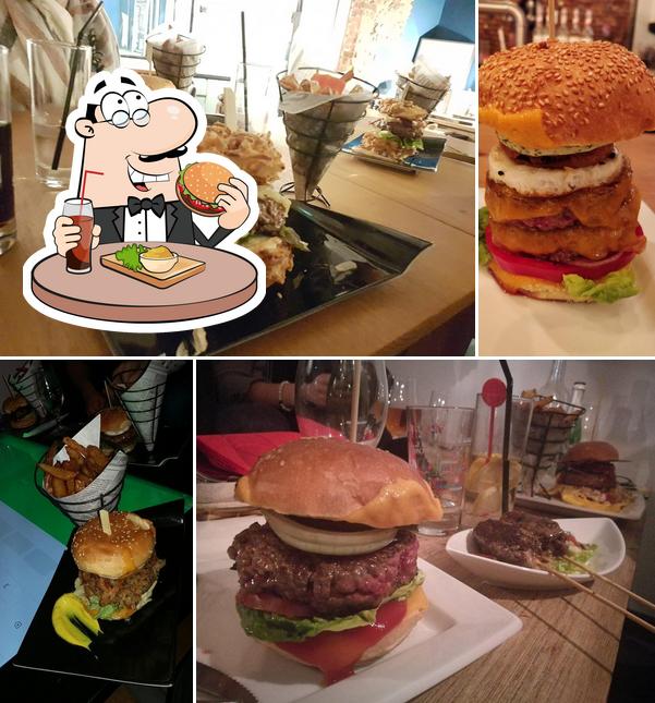 Essayez un hamburger à Avalon Pub & VR Gaming