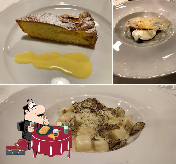 Il ridotto delle 4 Ciacole serviert eine Mehrzahl von Desserts 