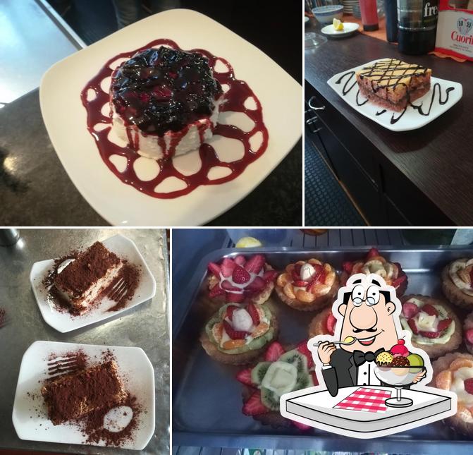 Bar Trattoria KON.TATTO offre un'ampia gamma di dessert