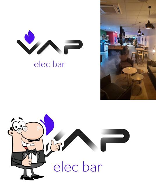 Regarder cette photo de Vap Elec Bar