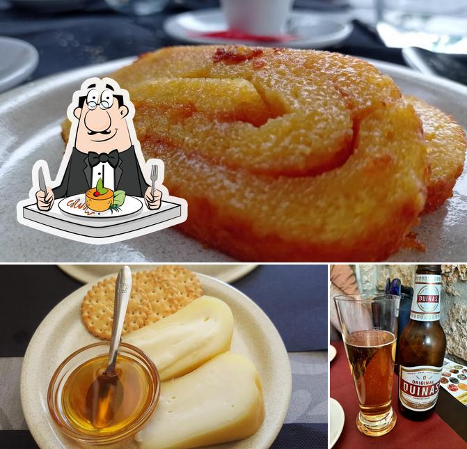 Entre diversos coisas, comida e cerveja podem ser encontrados a Tasquinha da Paula