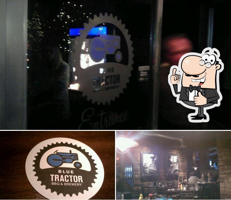 Фото паба и бара "Blue Tractor BBQ & Brewery"