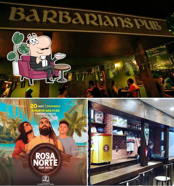 O Barbarians Pub se destaca pelo interior e comida