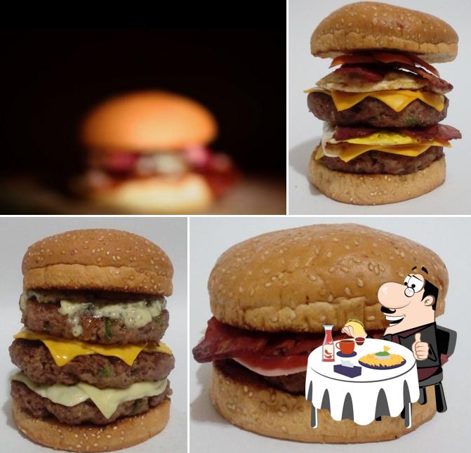 Experimente um hambúrguer no Mega Burger Delivery