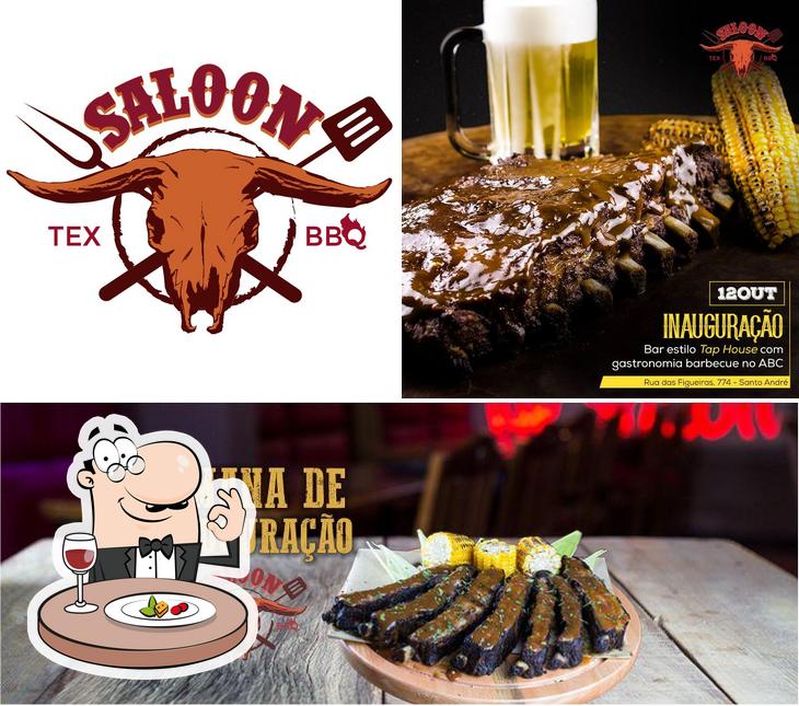 Comida em Saloon BBQ