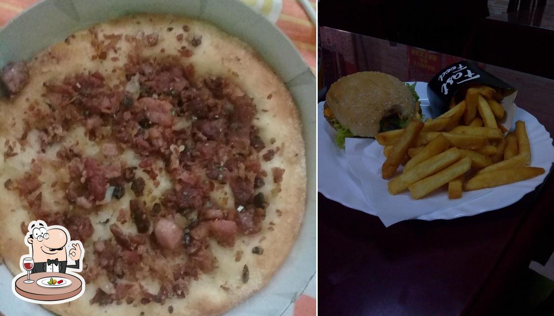 Comida em Pizzaria Verão Tropical