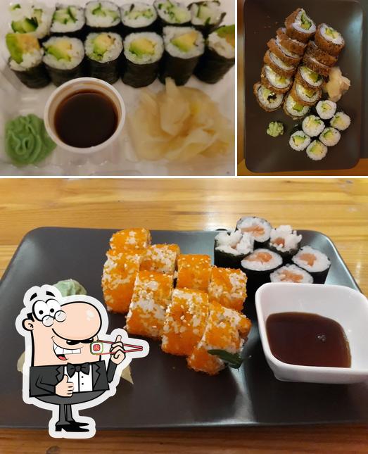 Wählt verschiedene Sushi-Optionen