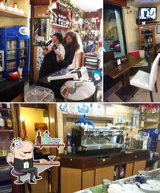 Siediti a un tavolo di Il Corsaro Snack Bar