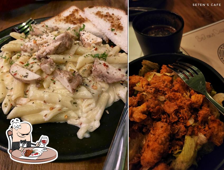 Try out meat meals at Se7en's Cafe