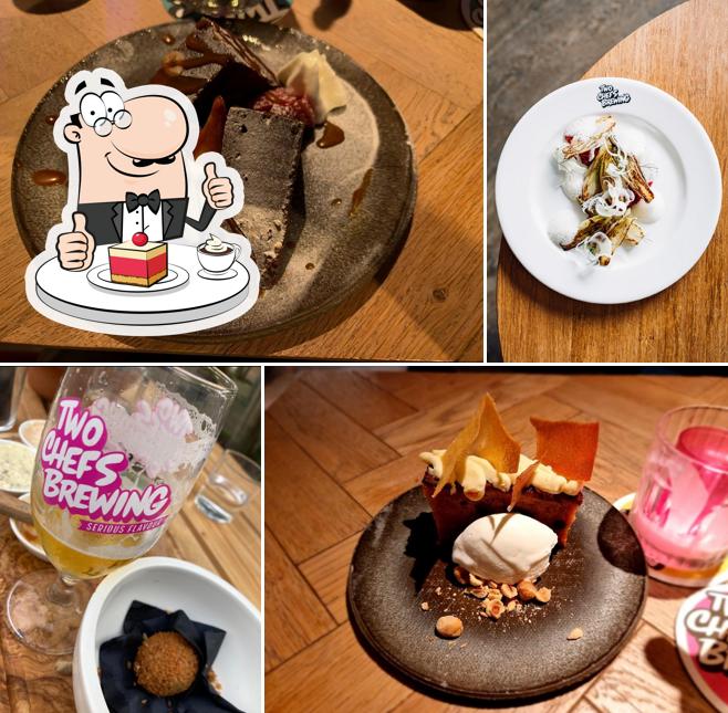Two Chefs FoodBar Zuid bietet eine Mehrzahl von Desserts 