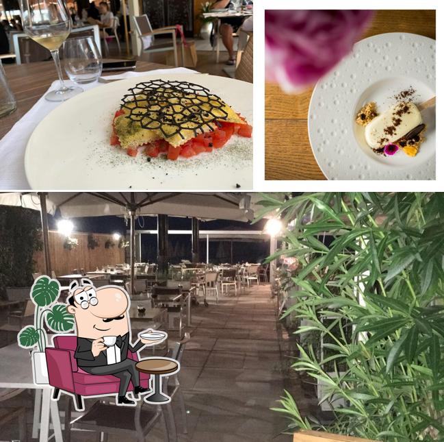 Tra le varie cose da Sogno del Mare 270 Ristorante & Cocktail Bar si possono trovare la interni e cibo