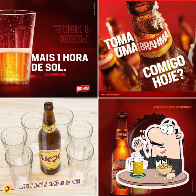 Você pode tomar um copo de cerveja leve ou escura