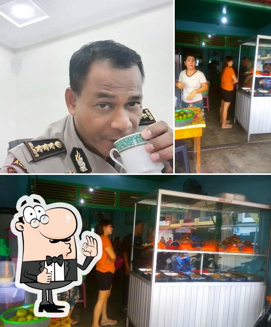 Vea esta foto de RUMAH MAKAN SEDERHANA