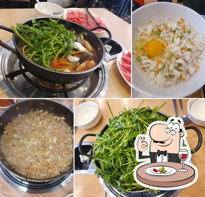 Comida en 버섯매운탕 샤브샤브 칼국수