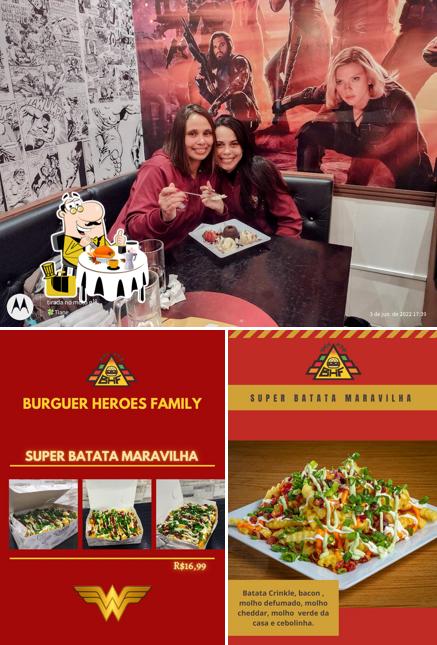 A foto da comida e interior no Burguer Heroes Family