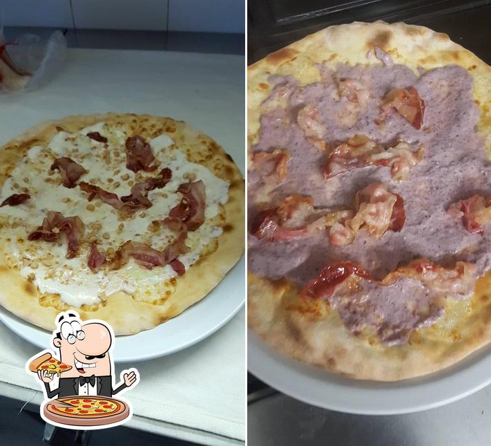 Ordina una pizza a Ristorante Pizzeria Da Roberto