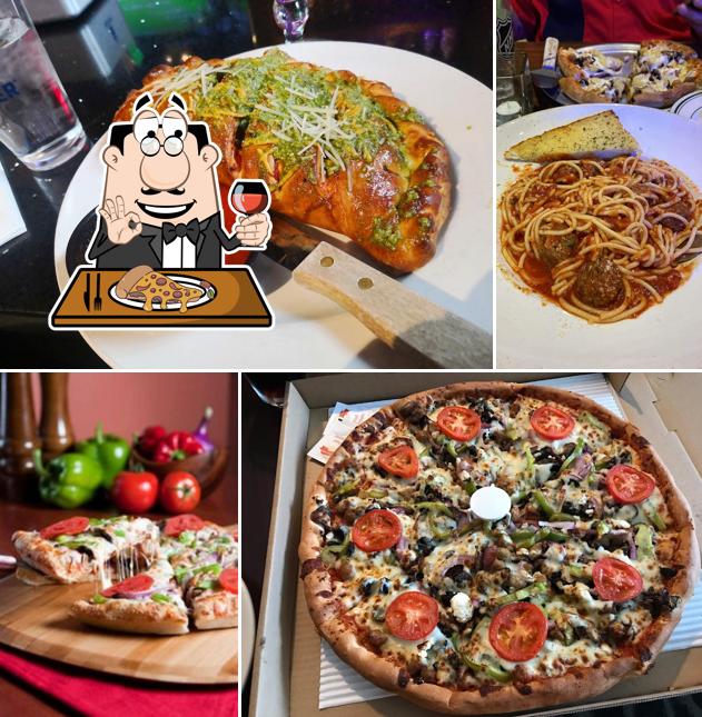 Elige una pizza en Downtown Romios Pizza & Pasta - Seattle Convention Center Pike Street