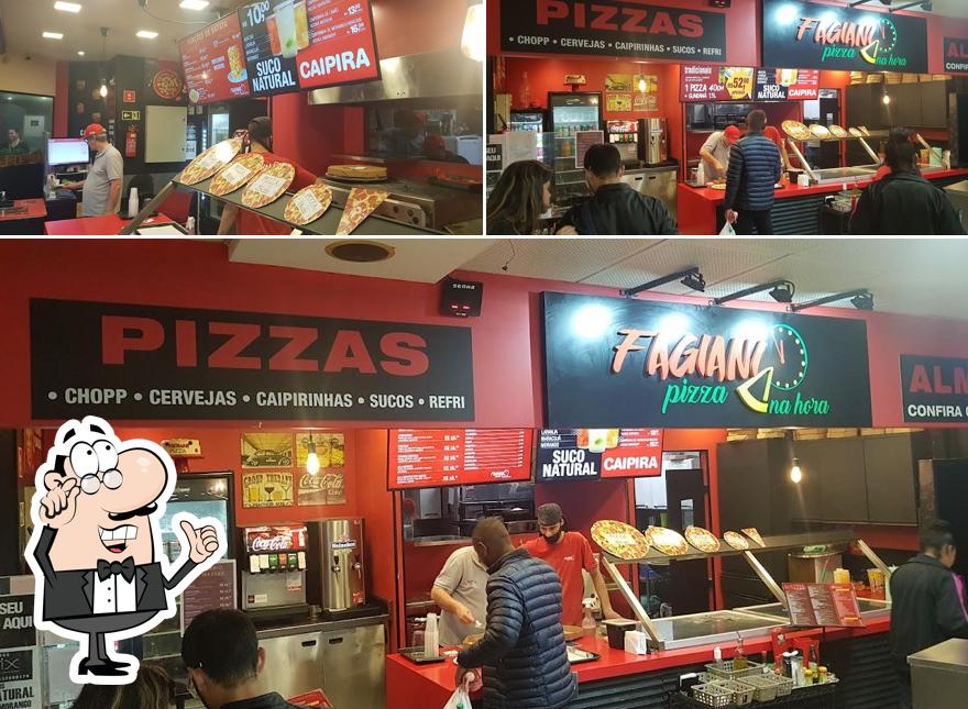 O interior do Fagiani Pizza na hora