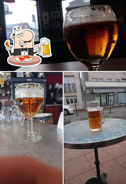 Vous pouvez prendre un verre de bière blonde ou brune