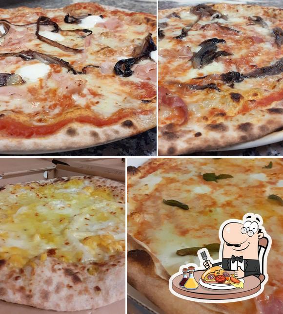 Prenditi una pizza a Pizzeria Cuore di Pizza Thiene