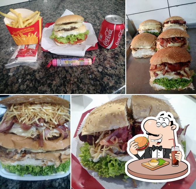 Peça um hambúrguer no Mega Lanche Hamburgueria Delivery em Mogi das Cruzes