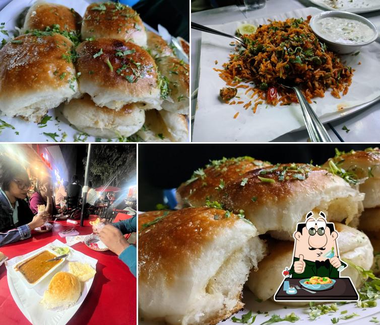 Food at Mankar Dosa (Goel Ganga)