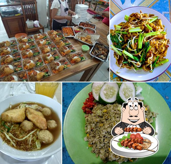 Food at Vegetarian Kwan Im