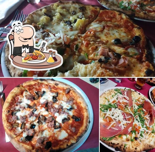 Scegli una pizza a Ristorante La Collinetta