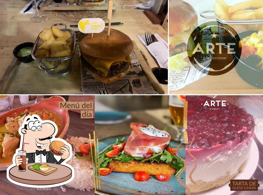 Попробуйте гамбургеры в "Arte Restobar"