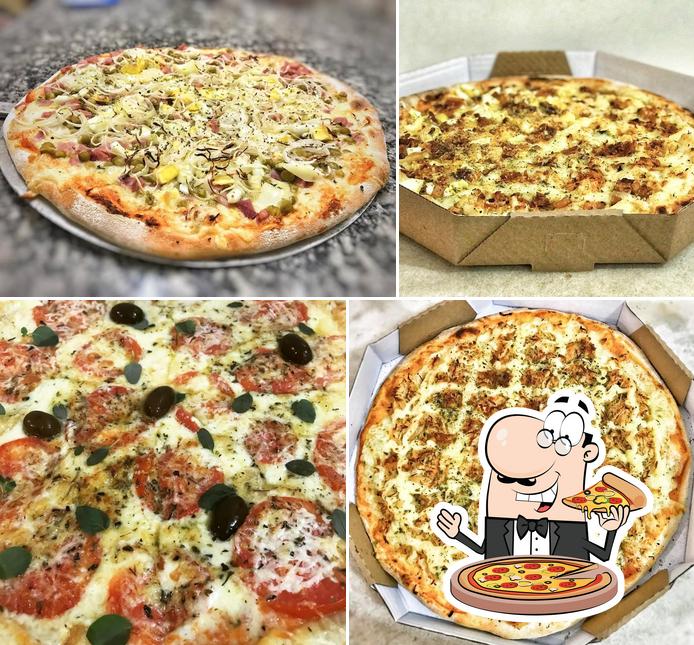 Order pizza at Pizzaria Atelie