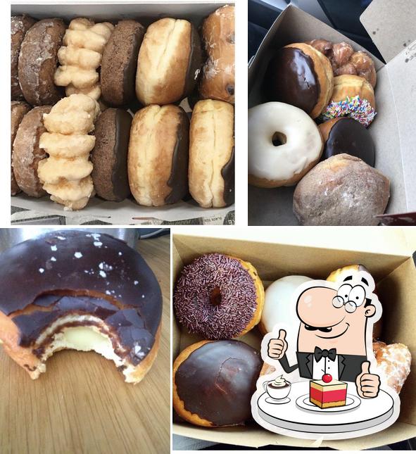 Hollywood Donuts sert une éventail de plats sucrés