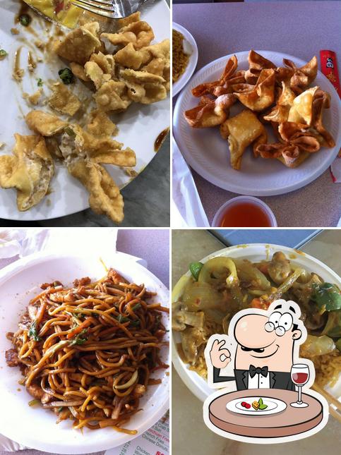 Food at Hunan Chinese Restaurant