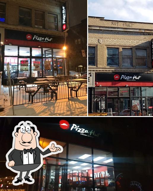 L'intérieur de Pizza Hut