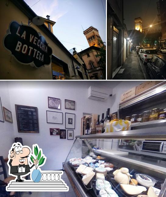 La immagine della esterno e cibo di La Vecchia Bottega