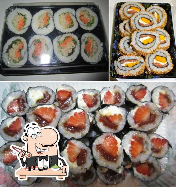 Rolos de sushi são servidos no Inoki's Delivery Sorocaba SP