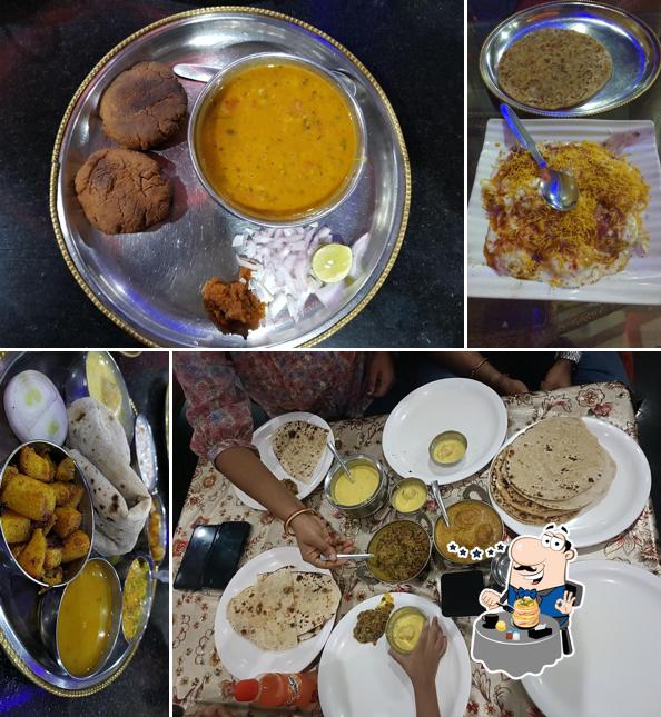 Food at Marwari Rasoi