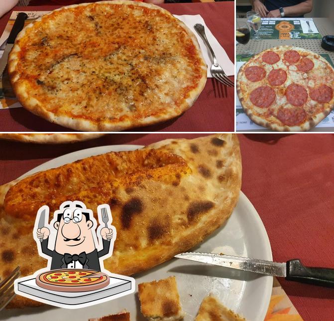 Scegli una pizza a Ristorante del Sole Lugaggia