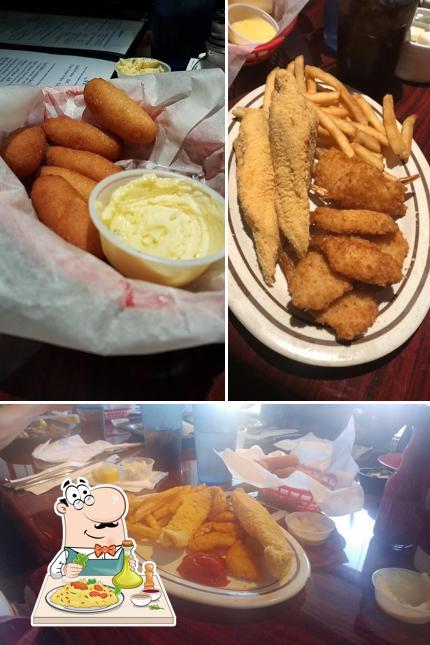 Food at The Hush Puppy LV