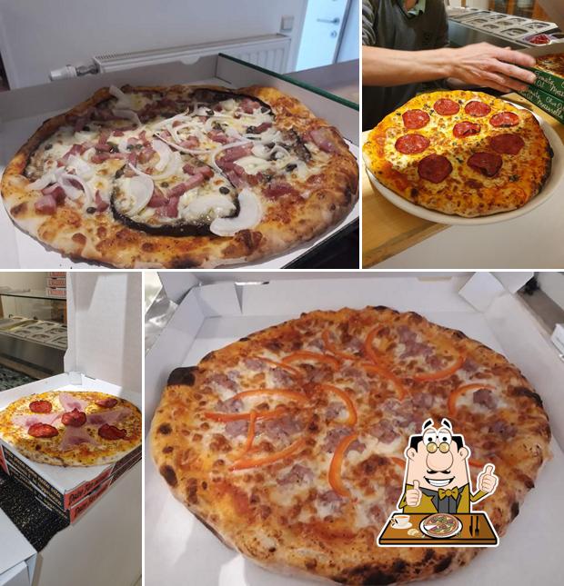 Choisissez des pizzas à Pizzeria della Casa Bianca