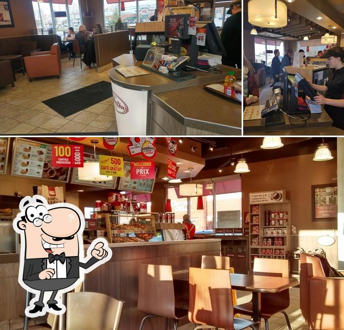 L'intérieur de Tim Hortons