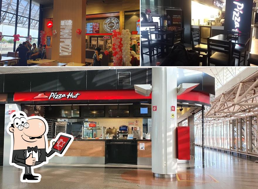 Look at the image of Pizza Hut Aeroporto de Brasília