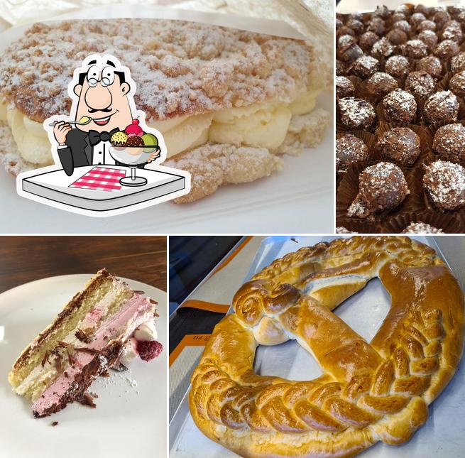 Cafe/Bäckerei/Konditorei Fritz offre une sélection de desserts